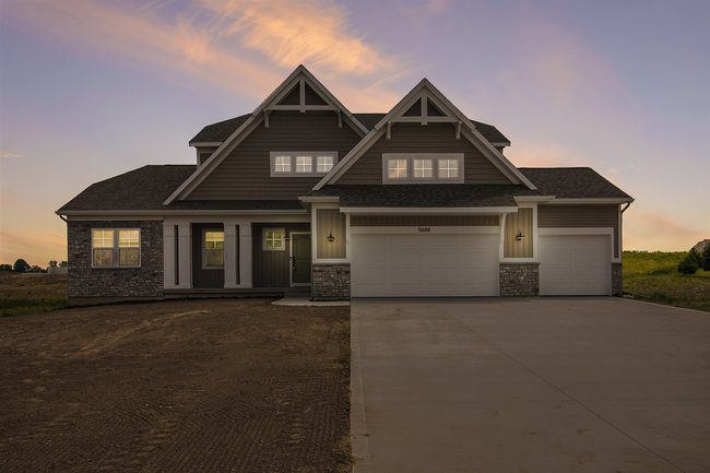 MOVE IN READY NEW CONSTRUCTION: 5688 Thornapple Mill Ct